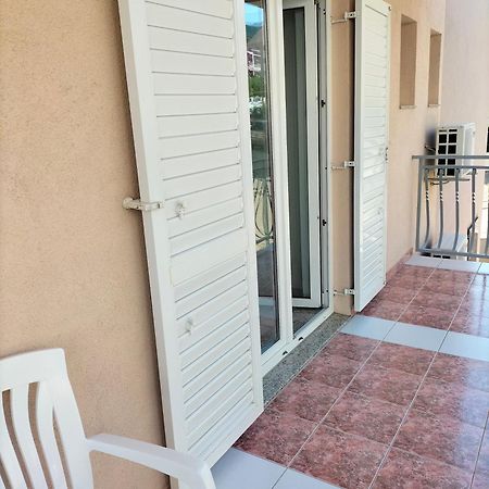Ferienwohnung - Studie-Apartment in Makarska, Kroatien Exterior foto